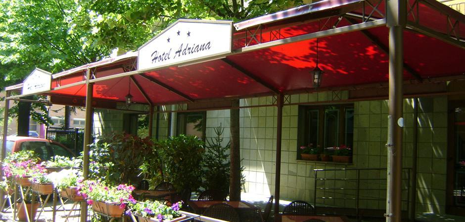Hotel Adriana アッバディーア・サン・サルヴァトーレ エクステリア 写真